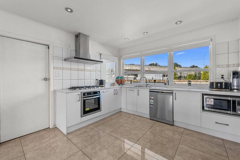 Photo of property in 70 Melrose Road, Mount Roskill, Auckland, 1041