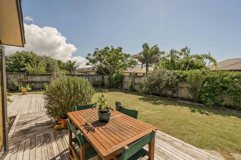 Photo of property in 71 Cholmondeley Crescent, Whitianga, 3510