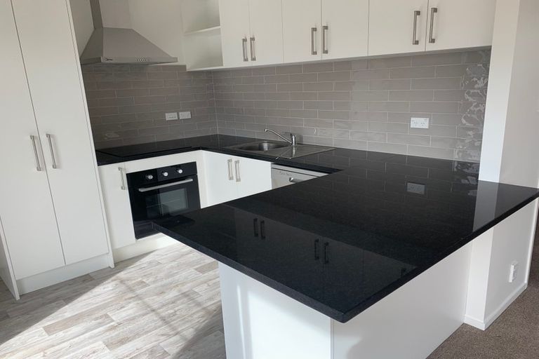 Photo of property in 3/36 Exmouth Road, Northcote, Auckland, 0627