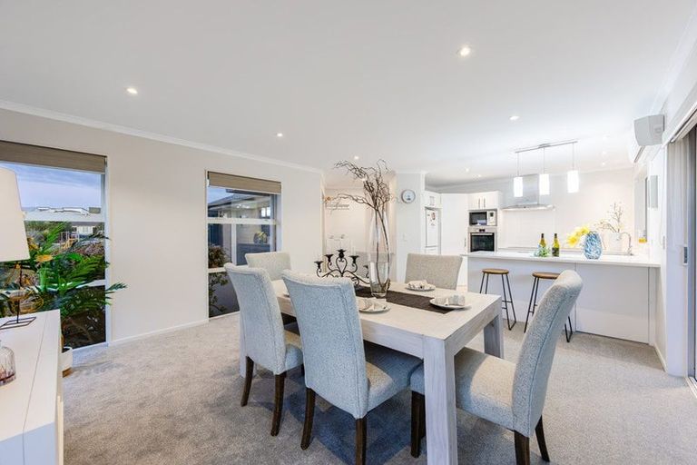 Photo of property in 18 Steamer Road, Silverdale, 0932