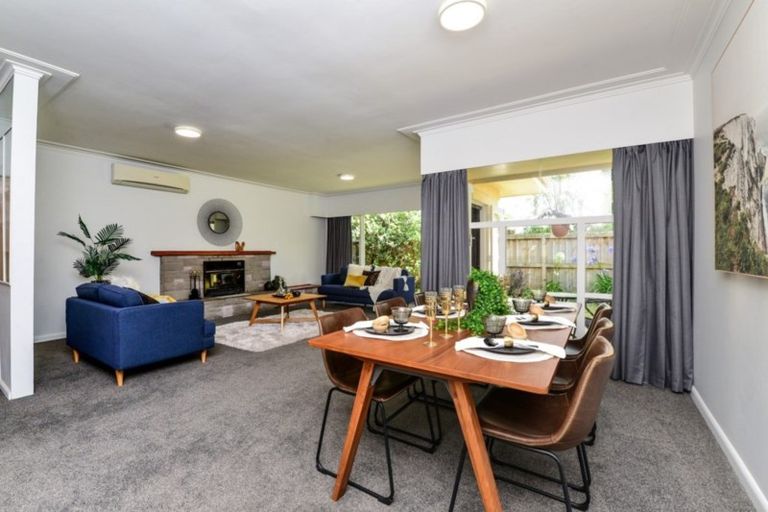 Photo of property in 16 Forest Lake Road, Forest Lake, Hamilton, 3200