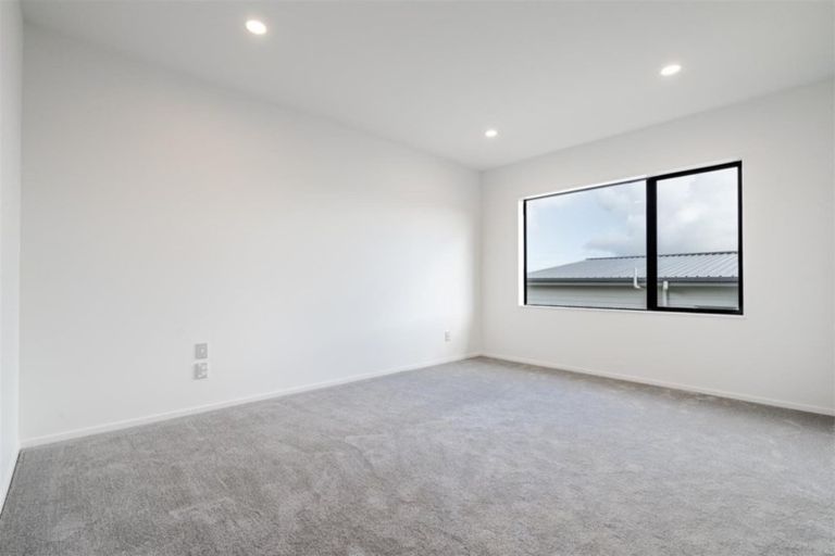 Photo of property in 122 Parkview Drive, Gulf Harbour, Whangaparaoa, 0930