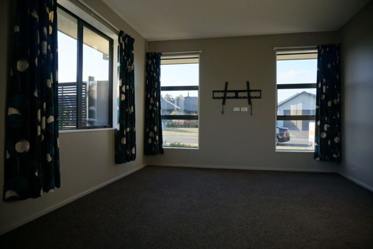 Photo of property in 7 Rossall Crescent, Rolleston, 7615