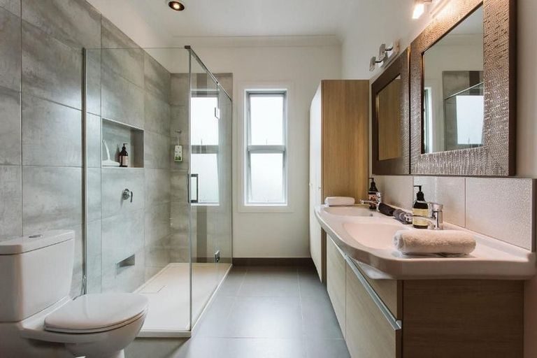 Photo of property in 54 Mill Road, Lower Vogeltown, New Plymouth, 4310