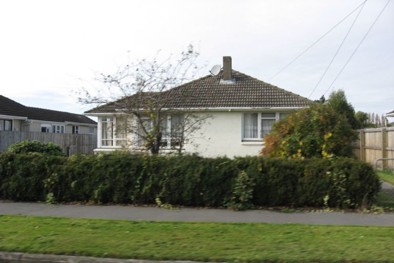 Photo of property in 30 Primrose Street, Northcote, Christchurch, 8052