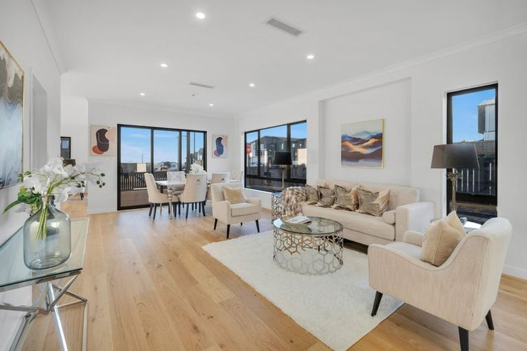 Photo of property in 8 Rathfarnham Road, Flat Bush, Auckland, 2019