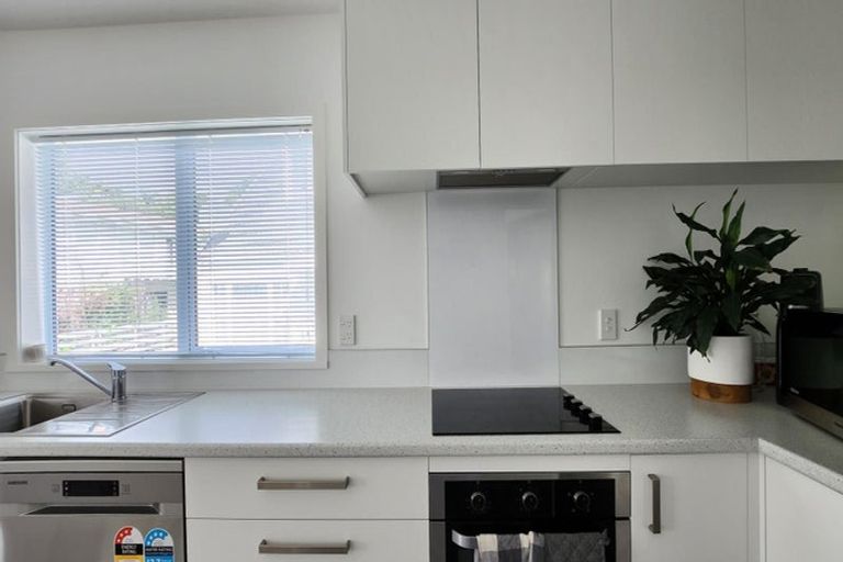 Photo of property in 59c Larsen Crescent, Tawa, Wellington, 5028