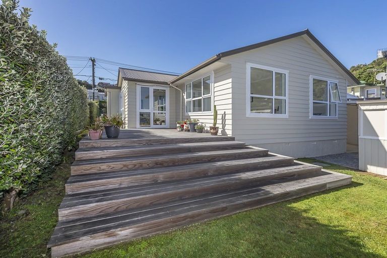 Photo of property in 68 Raukawa Street, Strathmore Park, Wellington, 6022