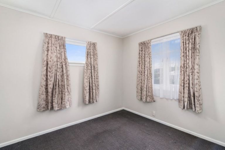 Photo of property in 6 Ross Road, Western Heights, Rotorua, 3015