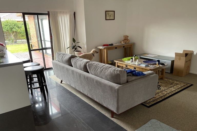 Photo of property in 142 Millhouse Drive, Northpark, Auckland, 2013