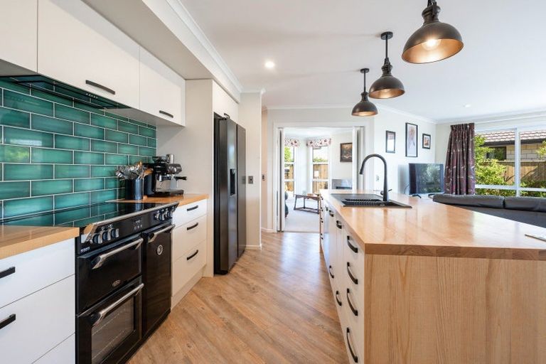 Photo of property in 16 Fairmile Road, Richmond, 7020