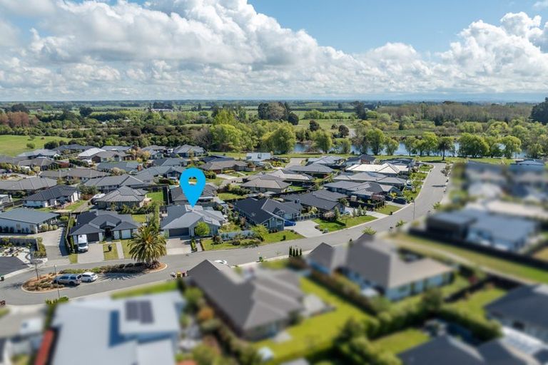 Photo of property in 14 Ballinger Place, Kaiapoi, 7630