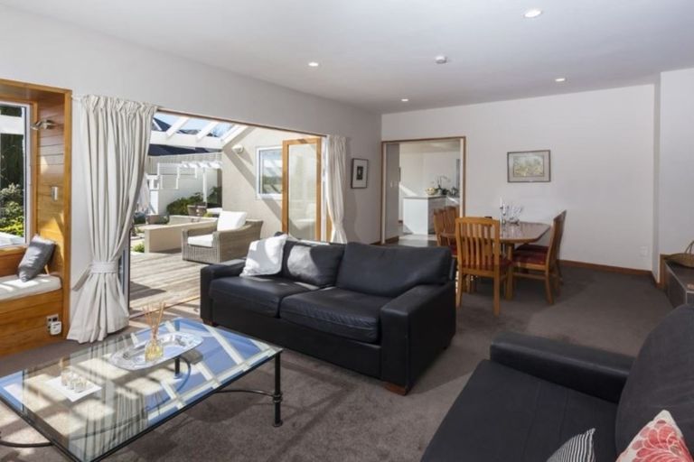Photo of property in 6 Lucknow Place, Cashmere, Christchurch, 8022