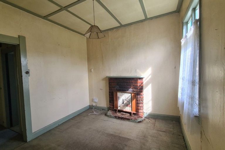 Photo of property in 10 King Street, Opunake, 4616