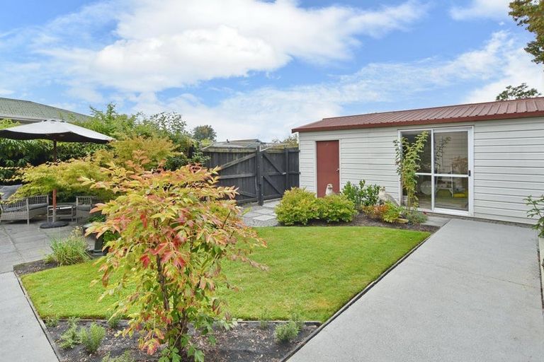 Photo of property in 1/7 Sefton Street, Belfast, Christchurch, 8051