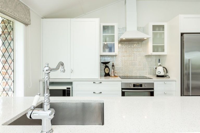 Photo of property in 22 Pukeko Place, Westshore, Napier, 4110