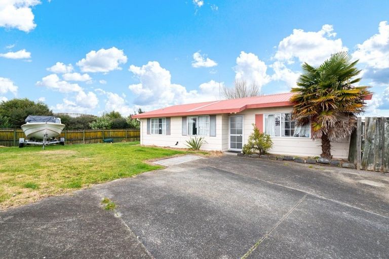 Photo of property in 28 Trimdon Street, Randwick Park, Auckland, 2105