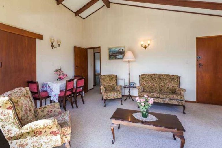 Photo of property in 2/15 Hilden Place, Hilltop, Taupo, 3330