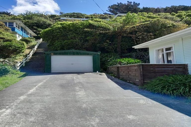 Photo of property in 157 Parkvale Road, Karori, Wellington, 6012
