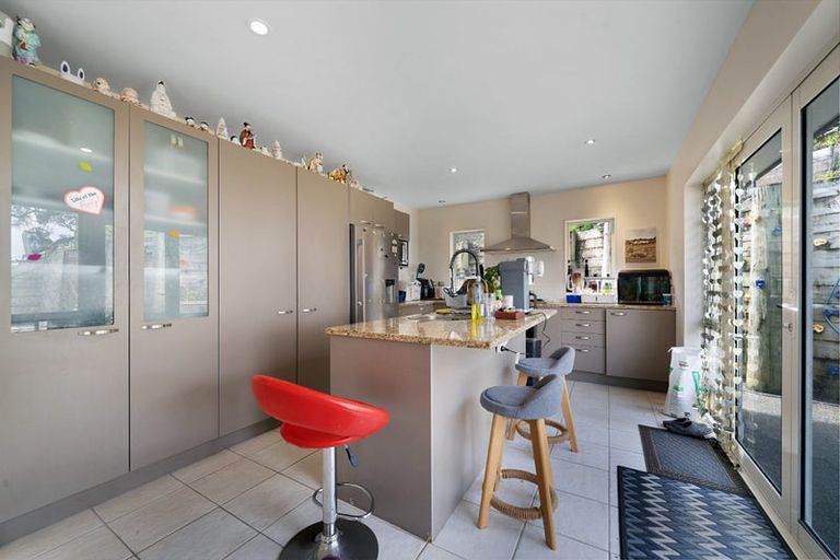 Photo of property in 16 Palm Cove, Arkles Bay, Whangaparaoa, 0932