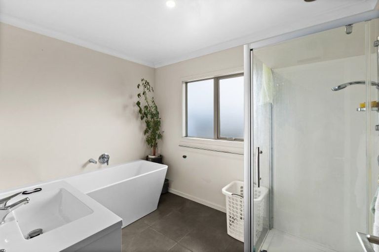 Photo of property in 1033a Hood Street, Mayfair, Hastings, 4122