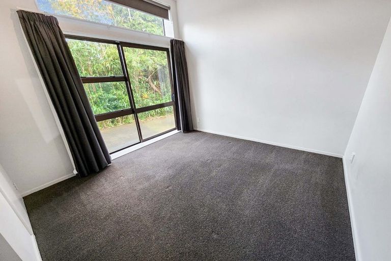 Photo of property in 9 Woodland Road, Johnsonville, Wellington, 6037