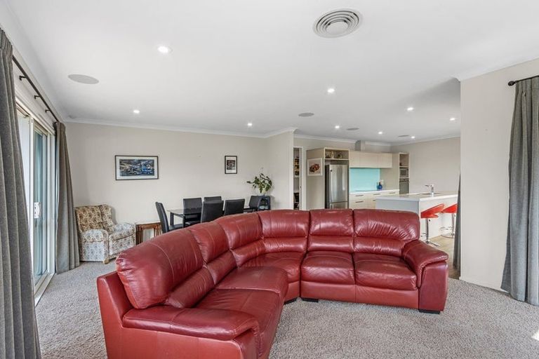 Photo of property in 92 Halberg Street, Dallington, Christchurch, 8061