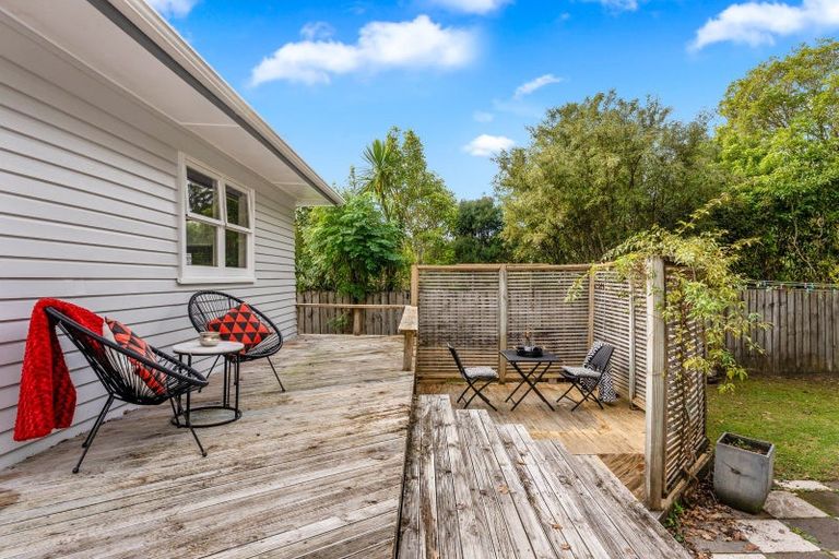 Photo of property in 18 Mountbatten Avenue, Hillcrest, Auckland, 0627