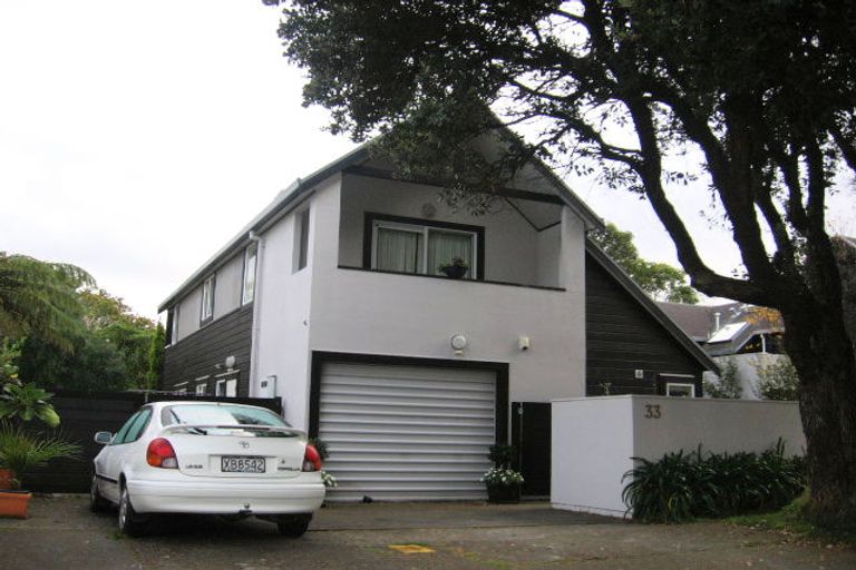 Photo of property in 33 Pohutukawa Street, Woburn, Lower Hutt, 5010