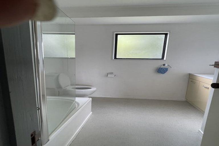 Photo of property in 30 Kowhai Street, Tokomaru, Palmerston North, 4474