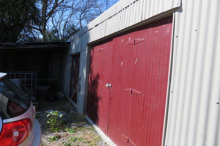 Photo of property in 1 Erskine Street, Winchester, 7985