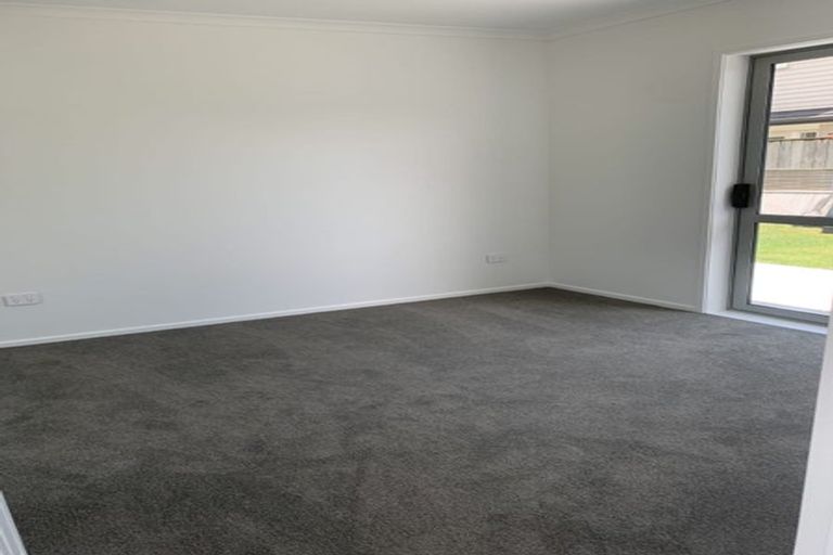 Photo of property in 56 Bayvista Drive, Karaka, Papakura, 2113