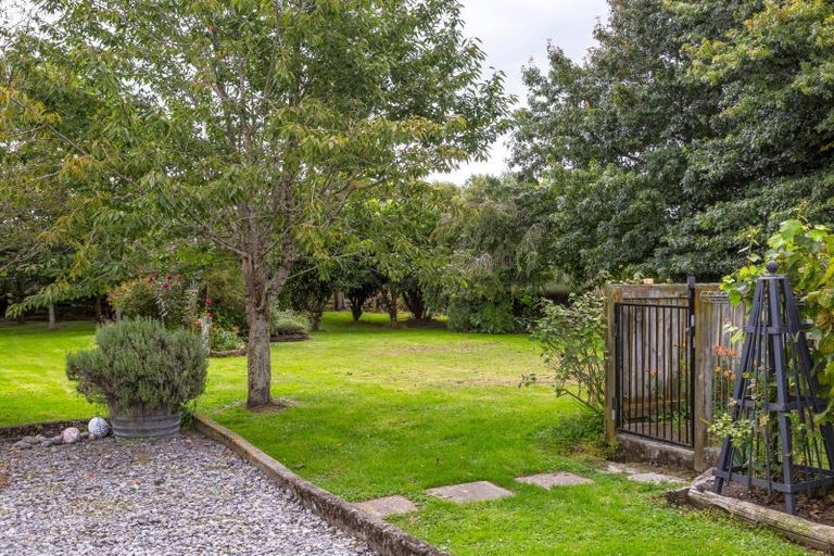 Photo of property in 343 Waihakeke Road, Waihakeke, Carterton, 5792