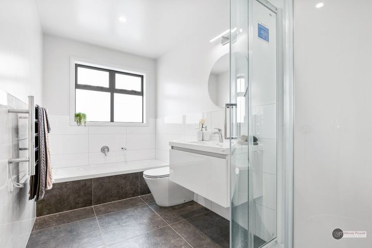 Photo of property in 93a Riverside Drive, Waiwhetu, Lower Hutt, 5010