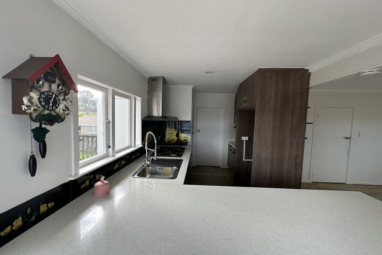 Photo of property in 19 Camelot Place, Glenfield, Auckland, 0629