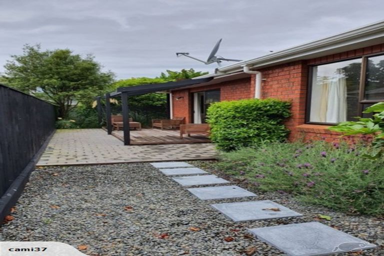 Photo of property in 7a Fleetwood Grove, Waikanae, 5036