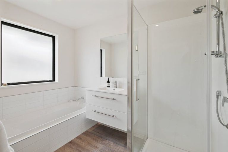 Photo of property in 15 Grey View Grove, Rangiora, 7400