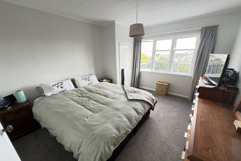 Photo of property in 102 Tannadyce Street, Strathmore Park, Wellington, 6022