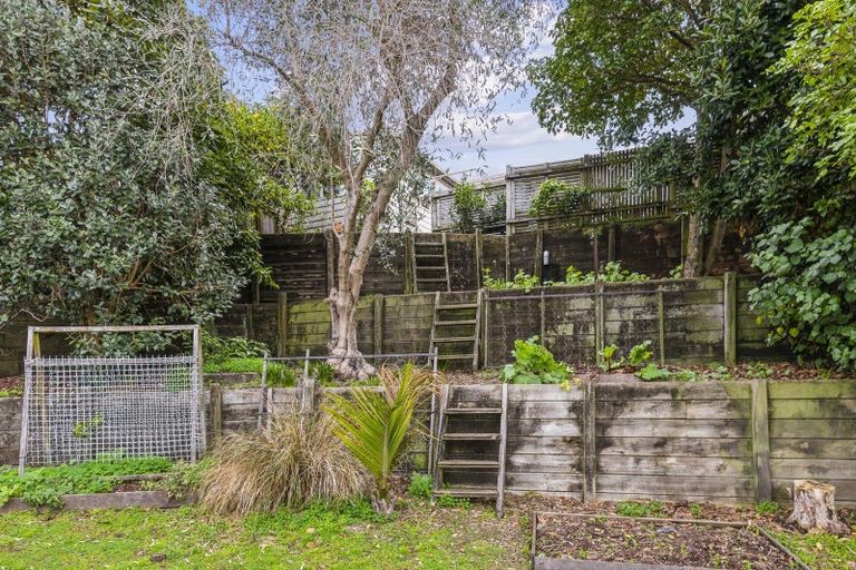 Photo of property in 64 Alexander Road, Raumati Beach, Paraparaumu, 5032