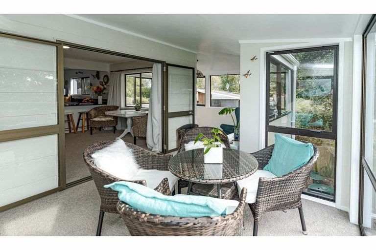 Photo of property in 87 Doves Bay Road, Kerikeri, 0294