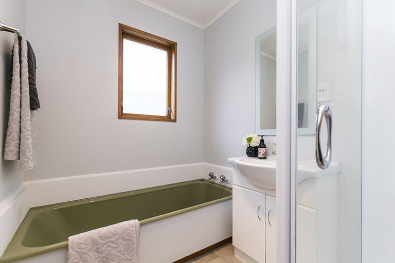 Photo of property in 30 Gaya Grove, Ngaio, Wellington, 6035