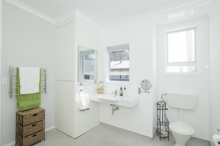 Photo of property in 703 Aberdeen Road, Te Hapara, Gisborne, 4010