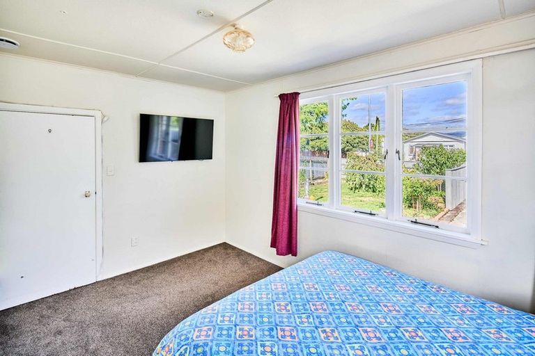 Photo of property in 90 Pine Avenue, Ebdentown, Upper Hutt, 5018