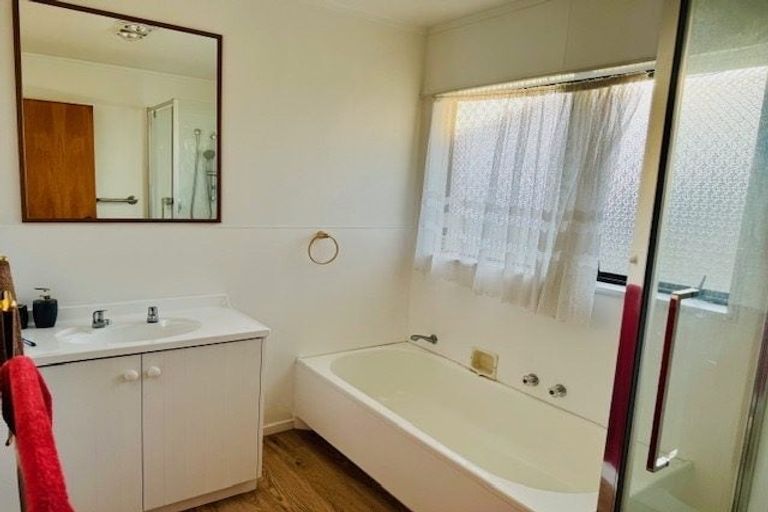 Photo of property in 4/327 Great South Road, Papakura, 2110