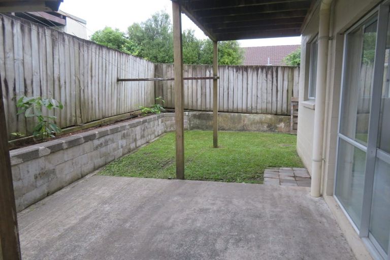 Photo of property in 4171a Great North Road, Glen Eden, Auckland, 0602