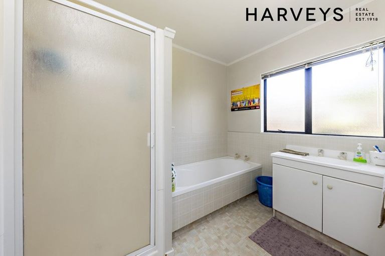 Photo of property in 2/3 Thompson Street, Mangere East, Auckland, 2024