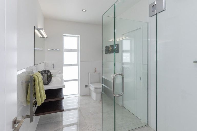 Photo of property in 55 Merivale Lane, Merivale, Christchurch, 8014
