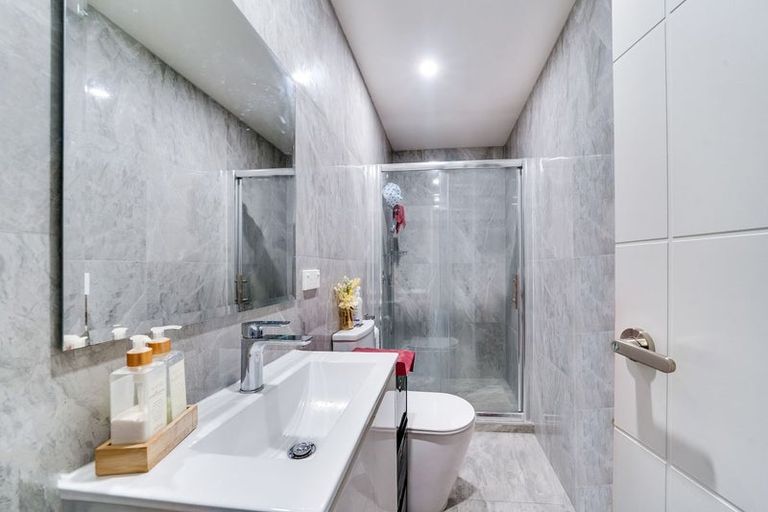 Photo of property in 4a Kelman Road, Kelston, Auckland, 0602