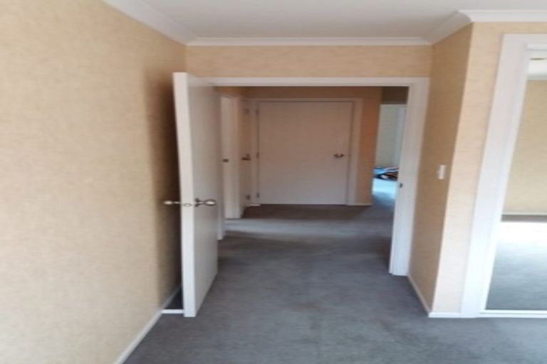 Photo of property in 62 Huntington Drive, Huntington Park, Auckland, 2013