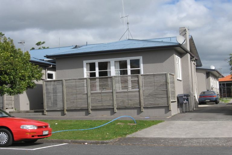 Photo of property in 28 Fourth Avenue, Tauranga, 3110
